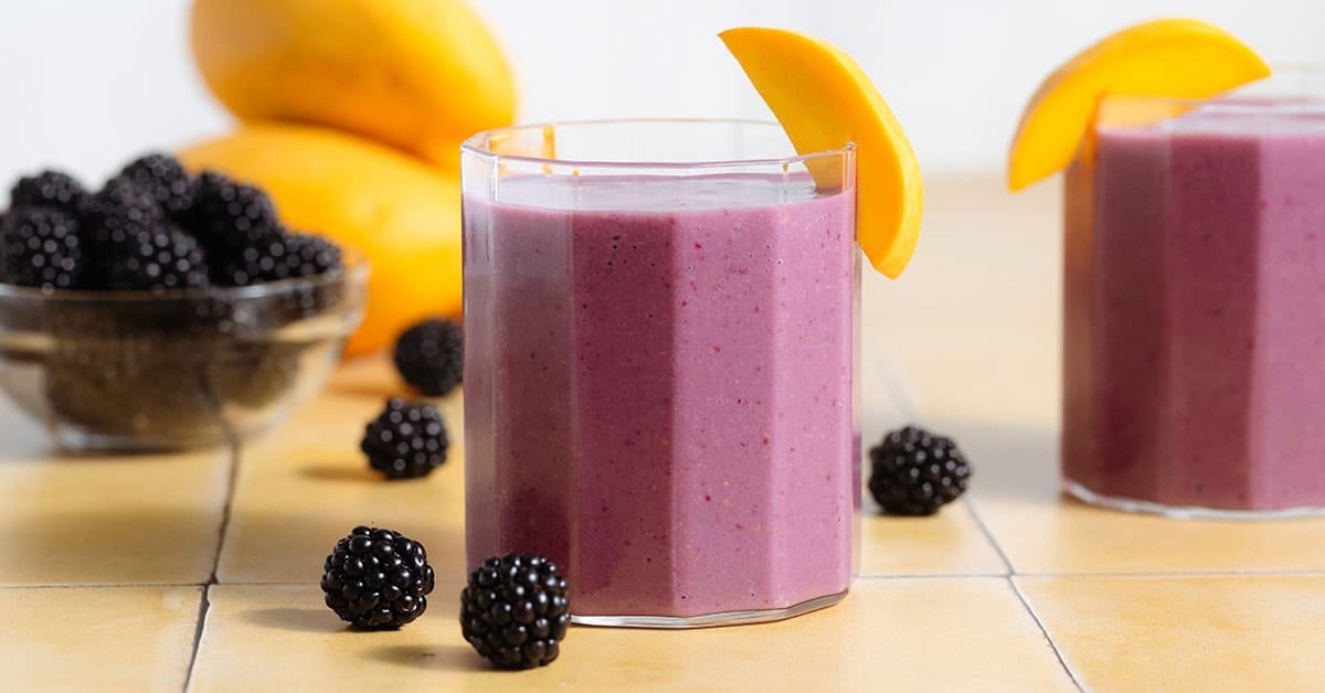The 5-Minute Mango Blackberry Smoothie: Perfect for Healthy Breakfasts